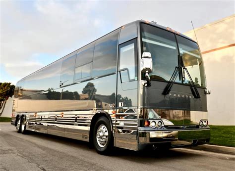 45 ft prevost entertainer coach.